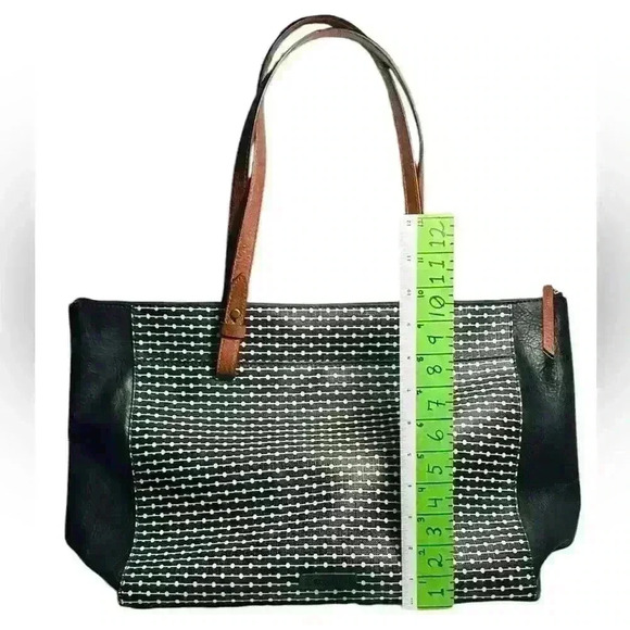 A black & brown Fossil Rachel top zipper closure tote bag. - Picture 1 of 12